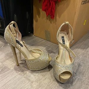 Like New Sparkly Heels